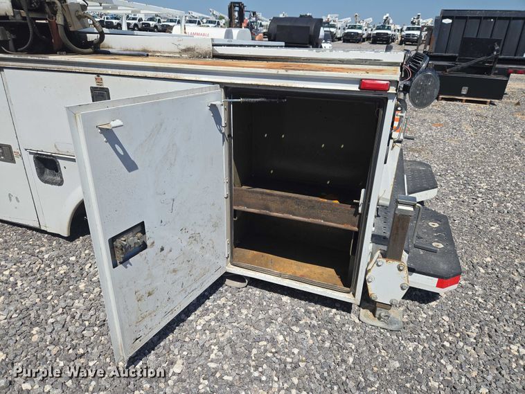 image for item EW0144 Omaha utility bed