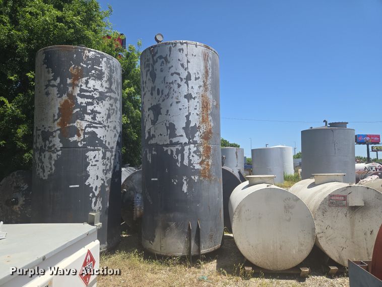 image for item EW0146 Oil tank