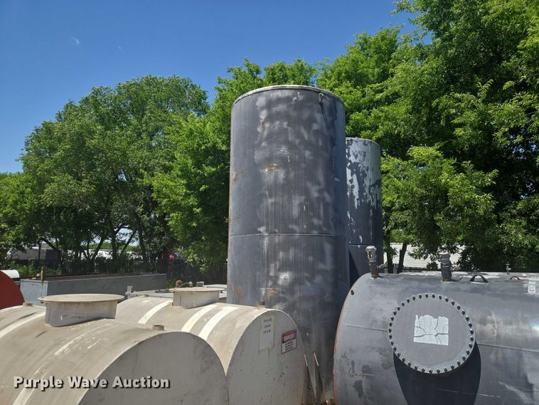image for item EW0146 Oil tank