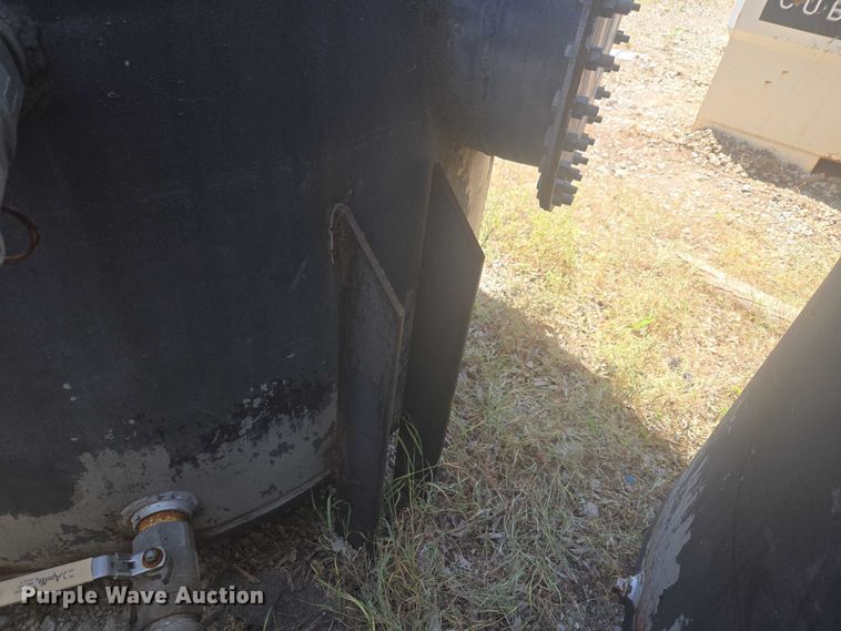 image for item EW0146 Oil tank