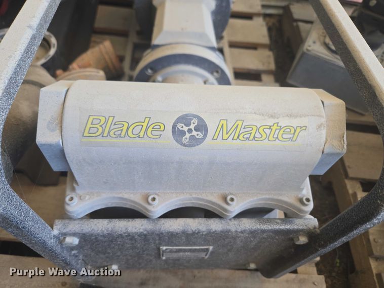 image for item EW0147 (6) pumps