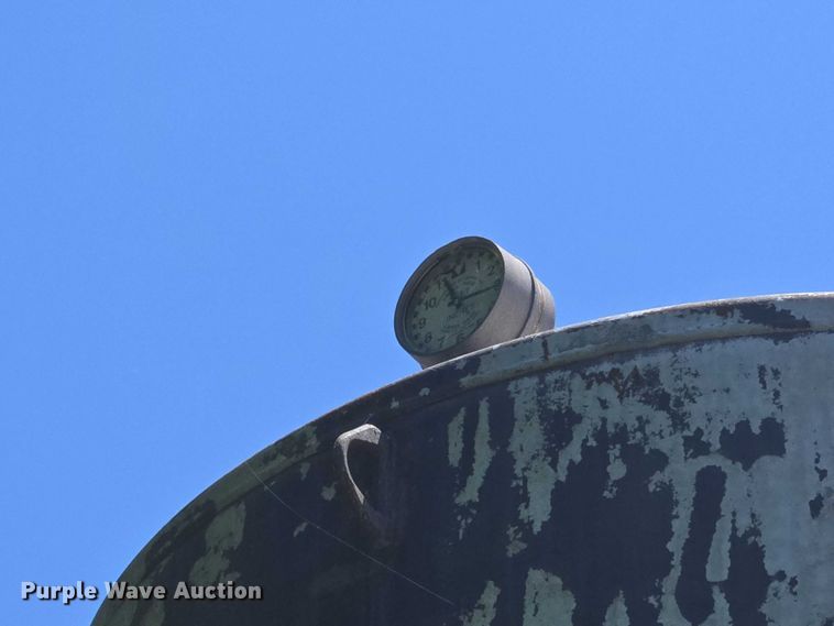 image for item EW0148 Oil tank