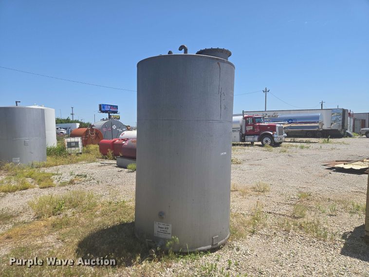 image for item EW0149 Oil tank