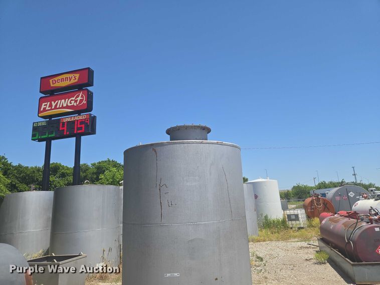 image for item EW0149 Oil tank
