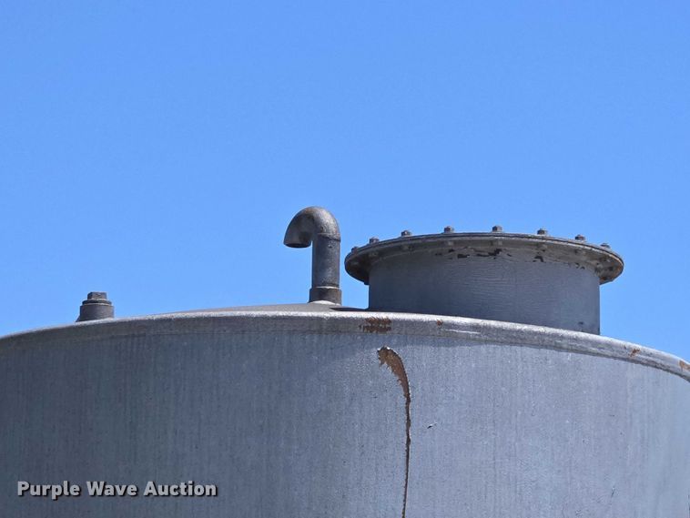 image for item EW0149 Oil tank