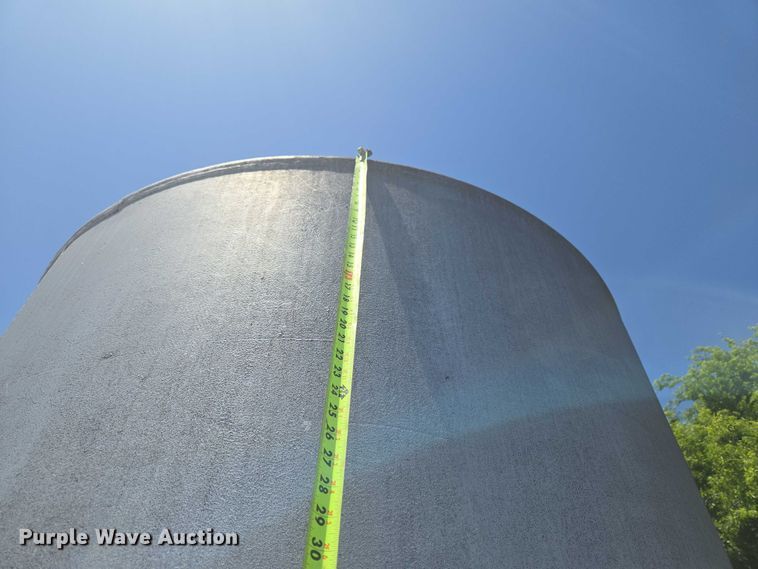 image for item EW0149 Oil tank