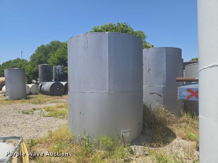 image for item EW0150 Oil tank