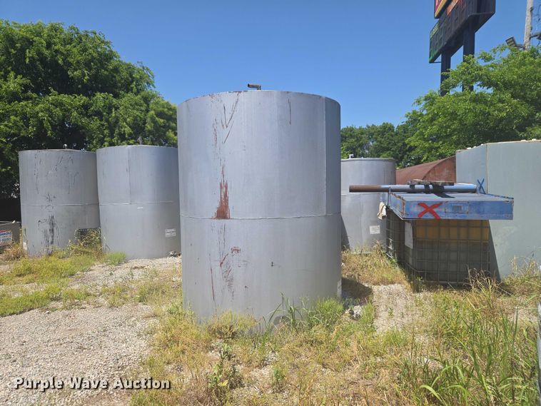 image for item EW0150 Oil tank