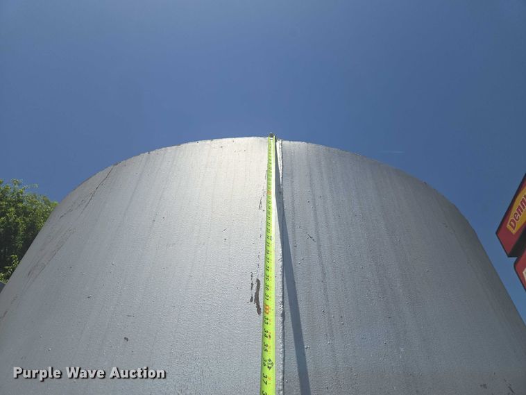 image for item EW0151 Oil tank