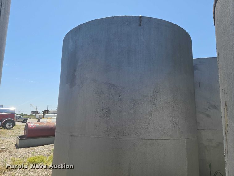 image for item EW0151 Oil tank