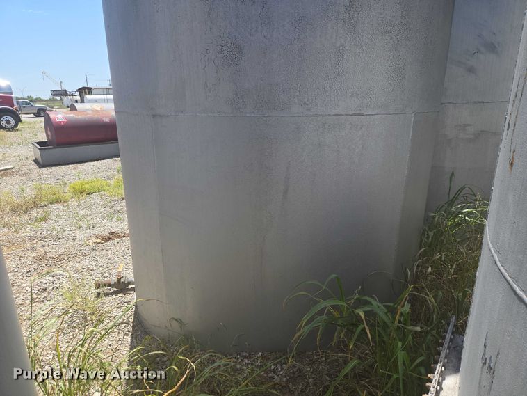 image for item EW0151 Oil tank