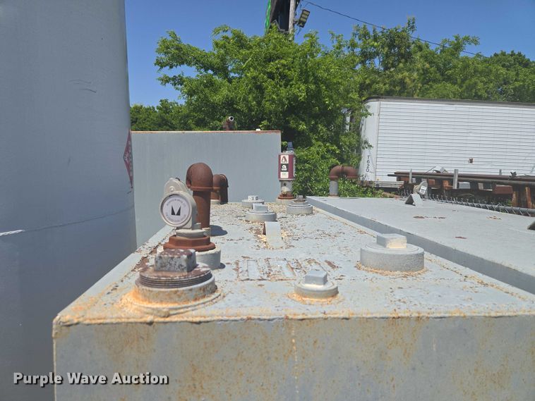 image for item EW0152 Oil tank