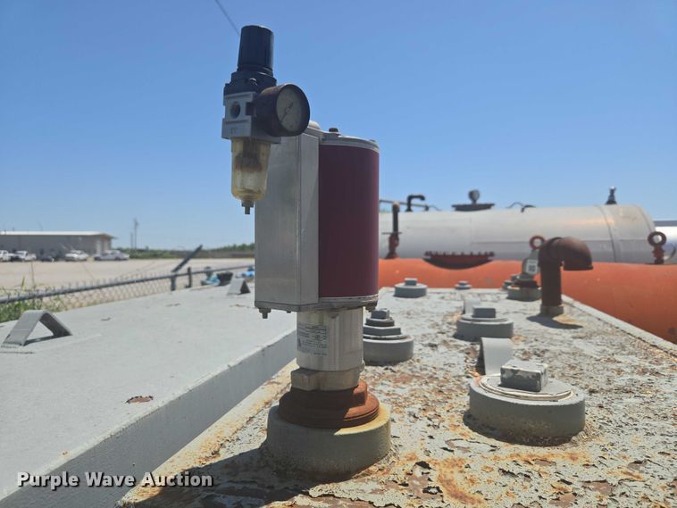 image for item EW0152 Oil tank