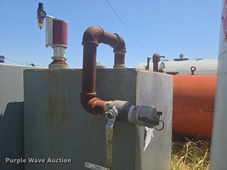 image for item EW0152 Oil tank