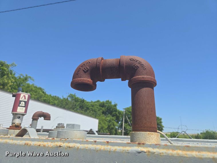 image for item EW0152 Oil tank