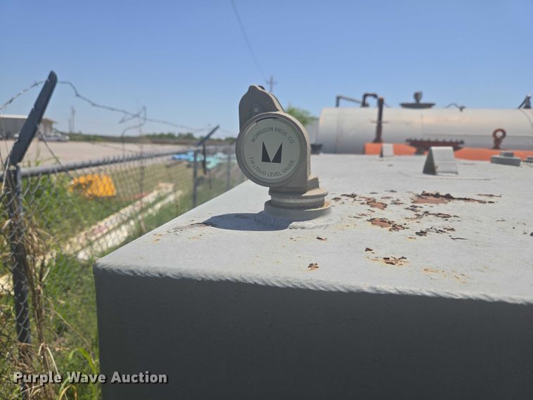 image for item EW0153 Oil tank
