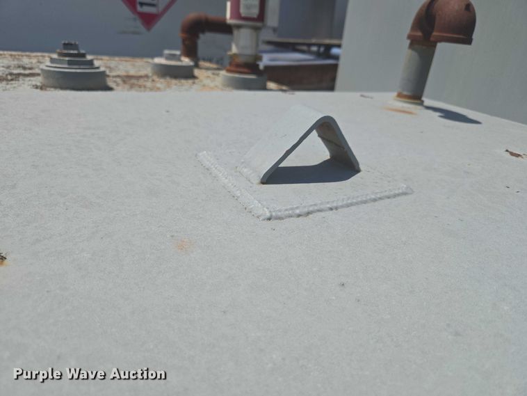 image for item EW0153 Oil tank