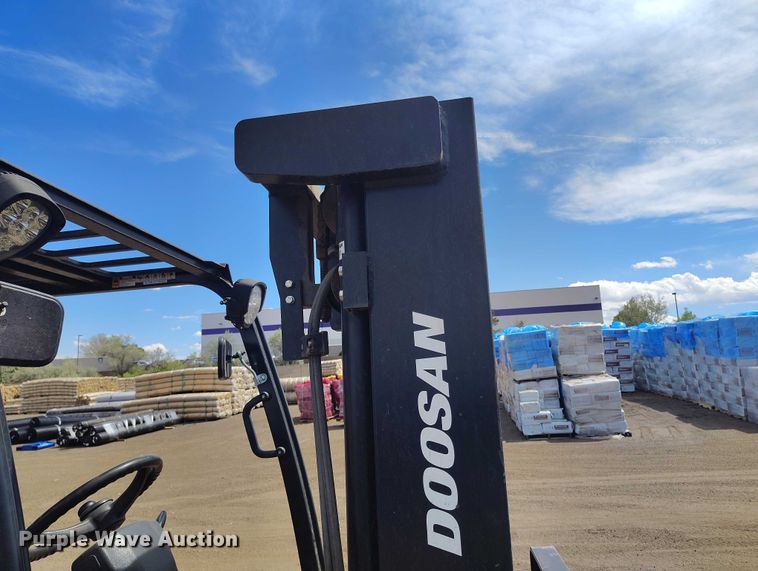 image for item EW1003 2019 Doosan G25-7 forklift