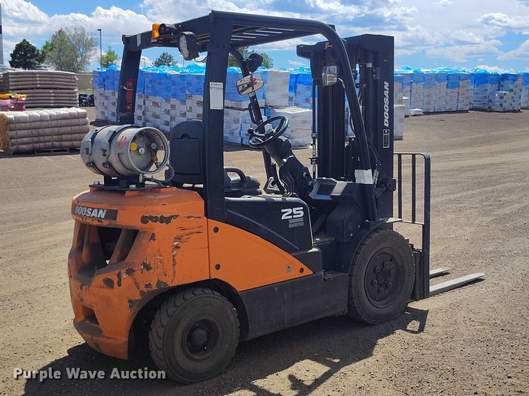 image for item EW1004 2019 Doosan G25-7 forklift