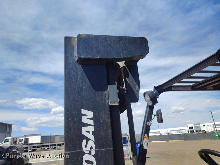 image for item EW1004 2019 Doosan G25-7 forklift