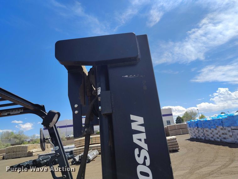 image for item EW1004 2019 Doosan G25-7 forklift