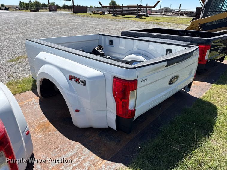 image for item EW4539 Ford pickup truck bed