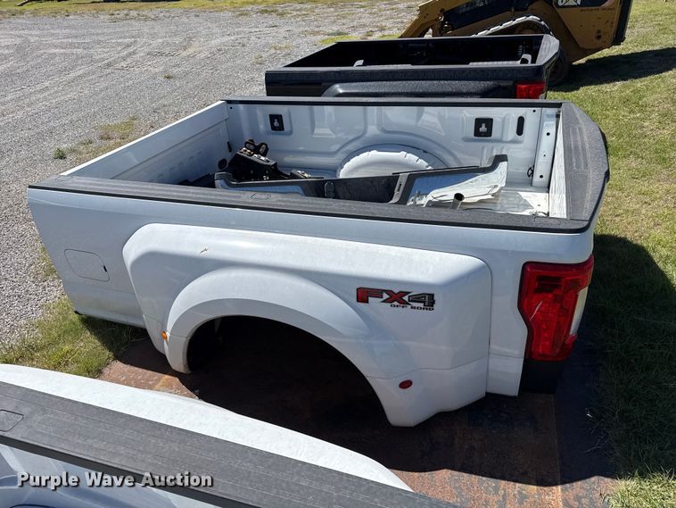 image for item EW4539 Ford pickup truck bed