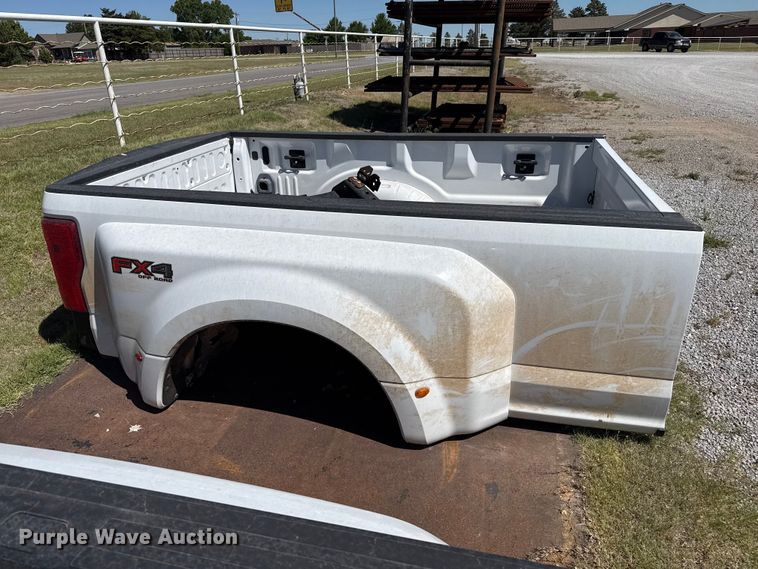 image for item EW4541 Ford pickup truck bed