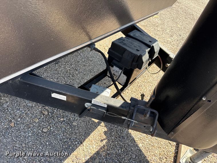 image for item EW4582 2011 Mesa Ridge MR243F camper