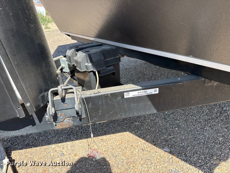 image for item EW4582 2011 Mesa Ridge MR243F camper