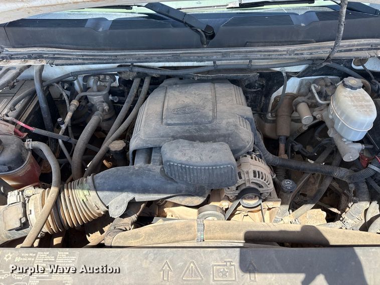 image for item EW4586 2013 Chevrolet Silverado 2500HD Crew Cab pickup truck