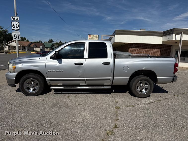 image for item EW4593 2007 Dodge Ram 1500 Crew Cab pickup truck