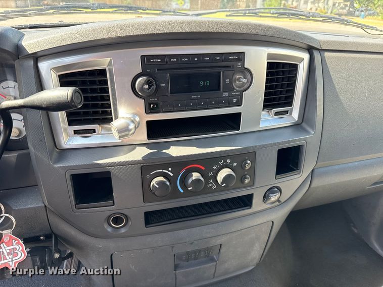 image for item EW4593 2007 Dodge Ram 1500 Crew Cab pickup truck