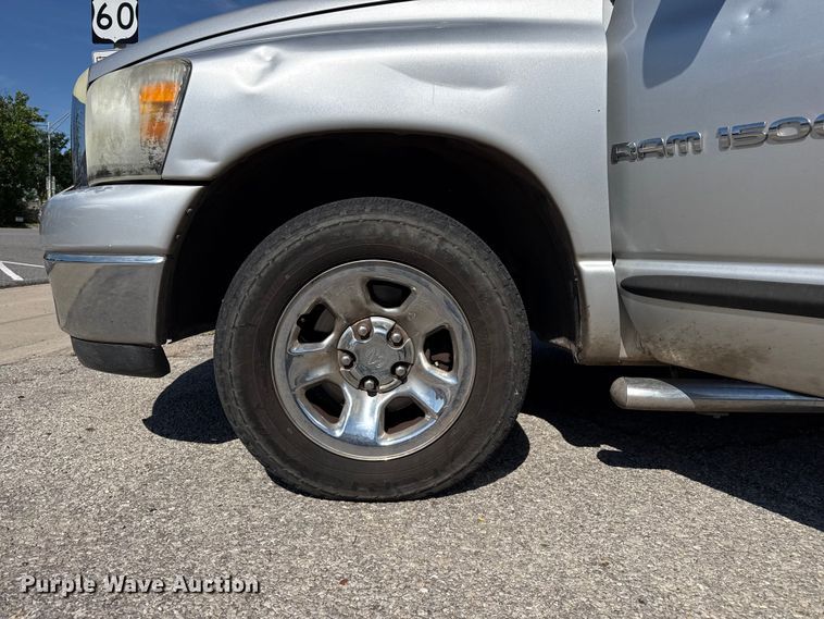image for item EW4593 2007 Dodge Ram 1500 Crew Cab pickup truck
