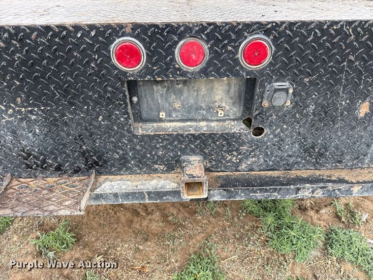 image for item FB6495 2008 Ford F350  Super Duty Crew Cab dump flatbed pickup truck