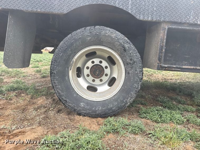 image for item FB6495 2008 Ford F350  Super Duty Crew Cab dump flatbed pickup truck