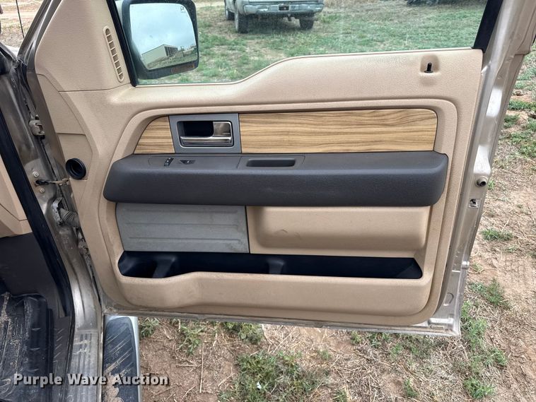 image for item FB6497 2011 Ford F150 Crew Cab pickup truck