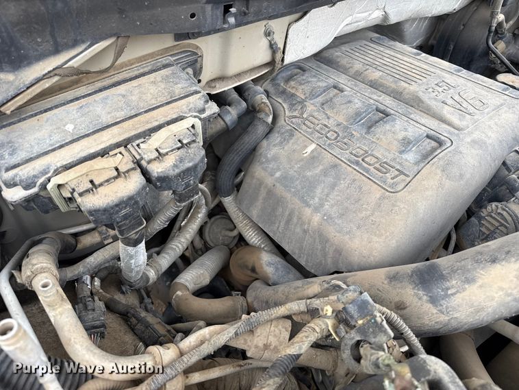 image for item FB6497 2011 Ford F150 Crew Cab pickup truck