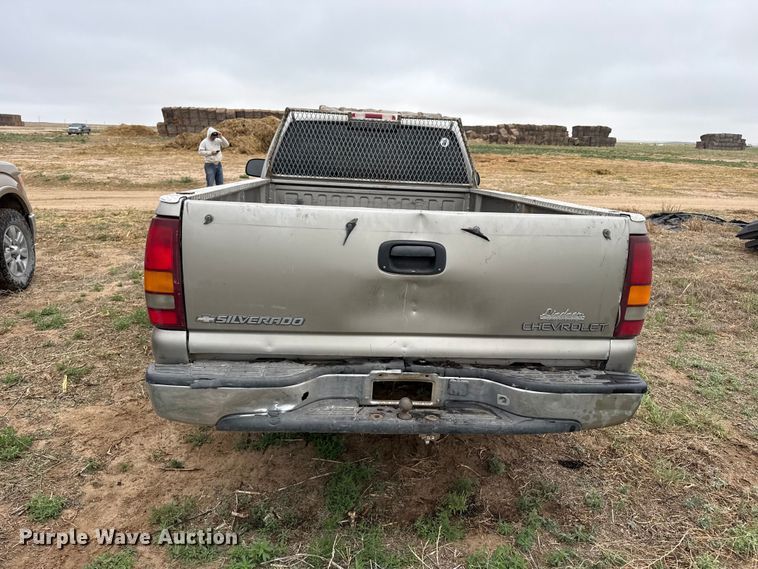 image for item FB6498 2000 Chevrolet Silverado 1500 pickup truck