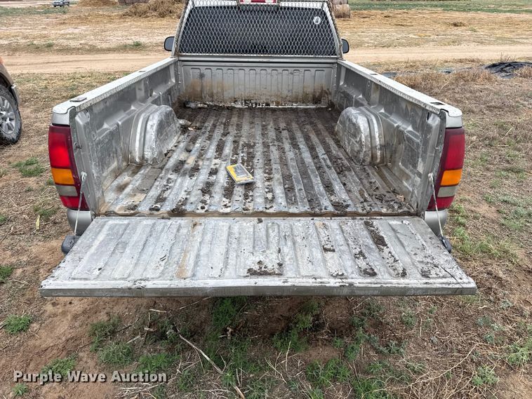 image for item FB6498 2000 Chevrolet Silverado 1500 pickup truck