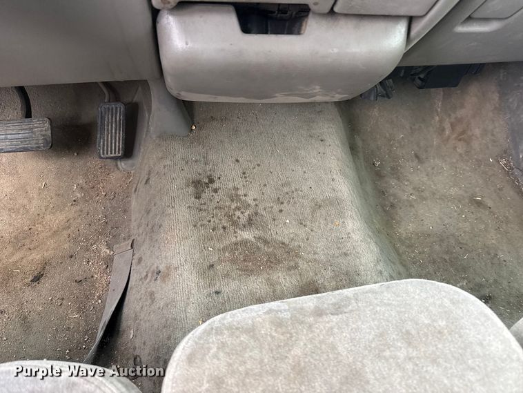 image for item FB6498 2000 Chevrolet Silverado 1500 pickup truck