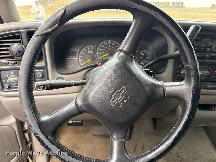 image for item FB6498 2000 Chevrolet Silverado 1500 pickup truck