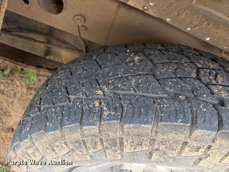 image for item FB6498 2000 Chevrolet Silverado 1500 pickup truck