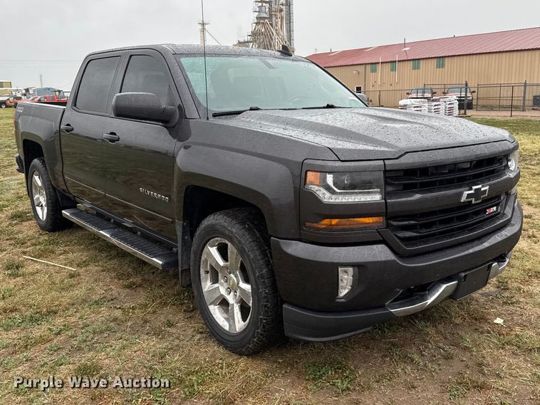 image for item FB6517 2016 Chevrolet Silverado 1500 Crew Cab pickup truck