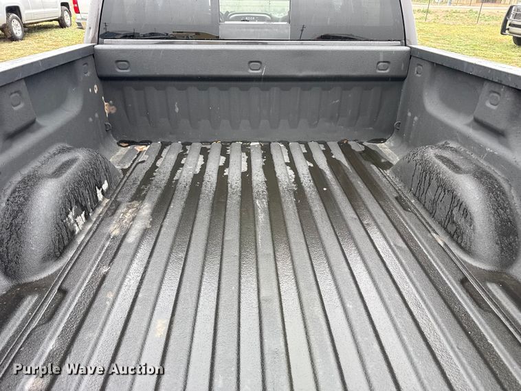 image for item FB6517 2016 Chevrolet Silverado 1500 Crew Cab pickup truck