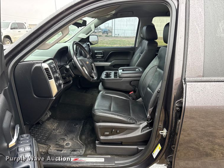 image for item FB6517 2016 Chevrolet Silverado 1500 Crew Cab pickup truck