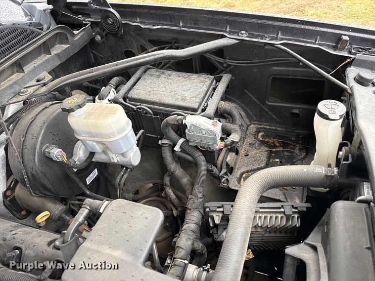 image for item FB6517 2016 Chevrolet Silverado 1500 Crew Cab pickup truck