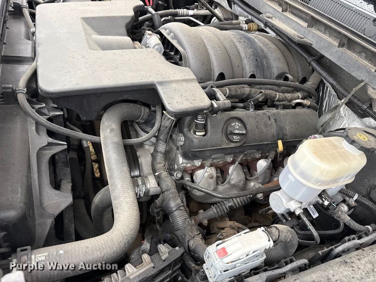 image for item FB6517 2016 Chevrolet Silverado 1500 Crew Cab pickup truck