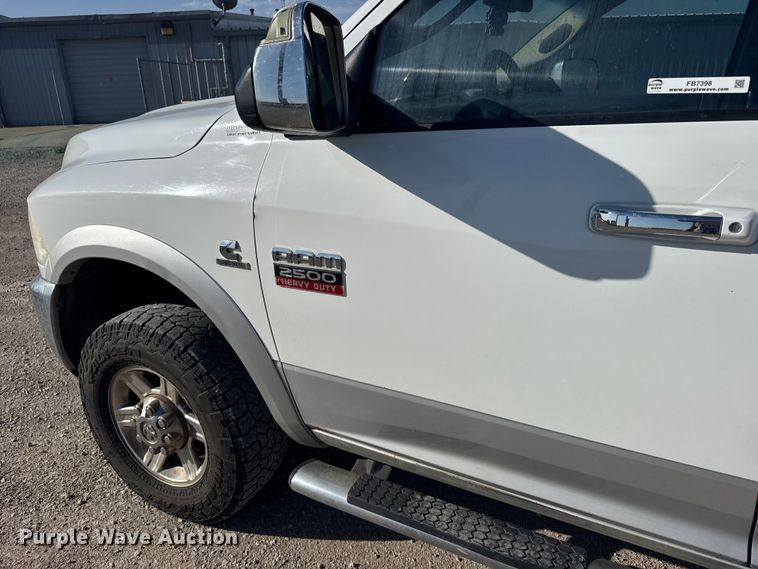 image for item FB7398 2012 Dodge Ram 2500 Crew Cab pickup truck