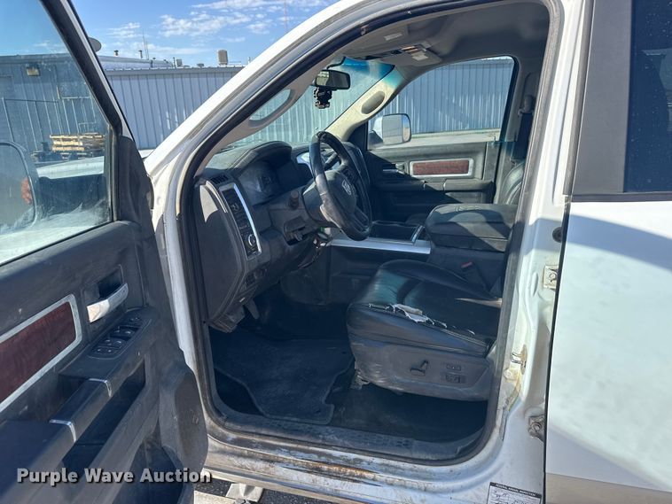 image for item FB7398 2012 Dodge Ram 2500 Crew Cab pickup truck